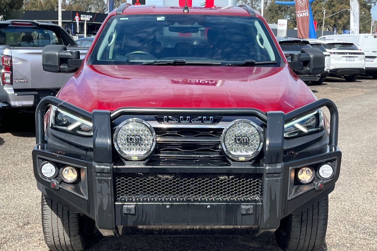 2022 Isuzu MU-X LS-T