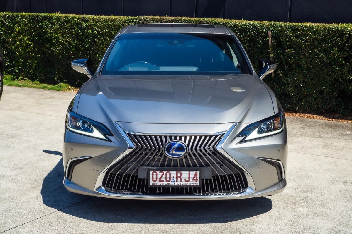 2021 Lexus ES ES300h Luxury AXZH10R