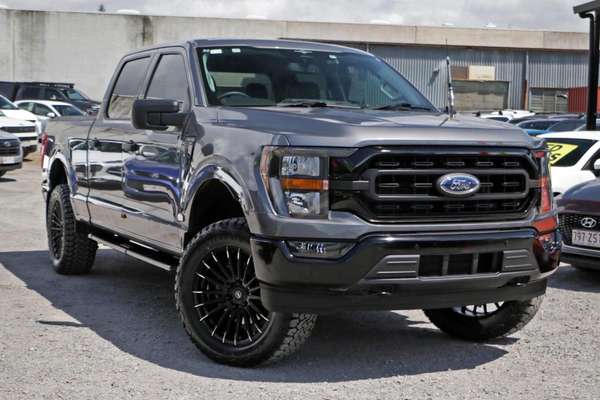 2023 Ford F-150 XLT 4X4 LWB