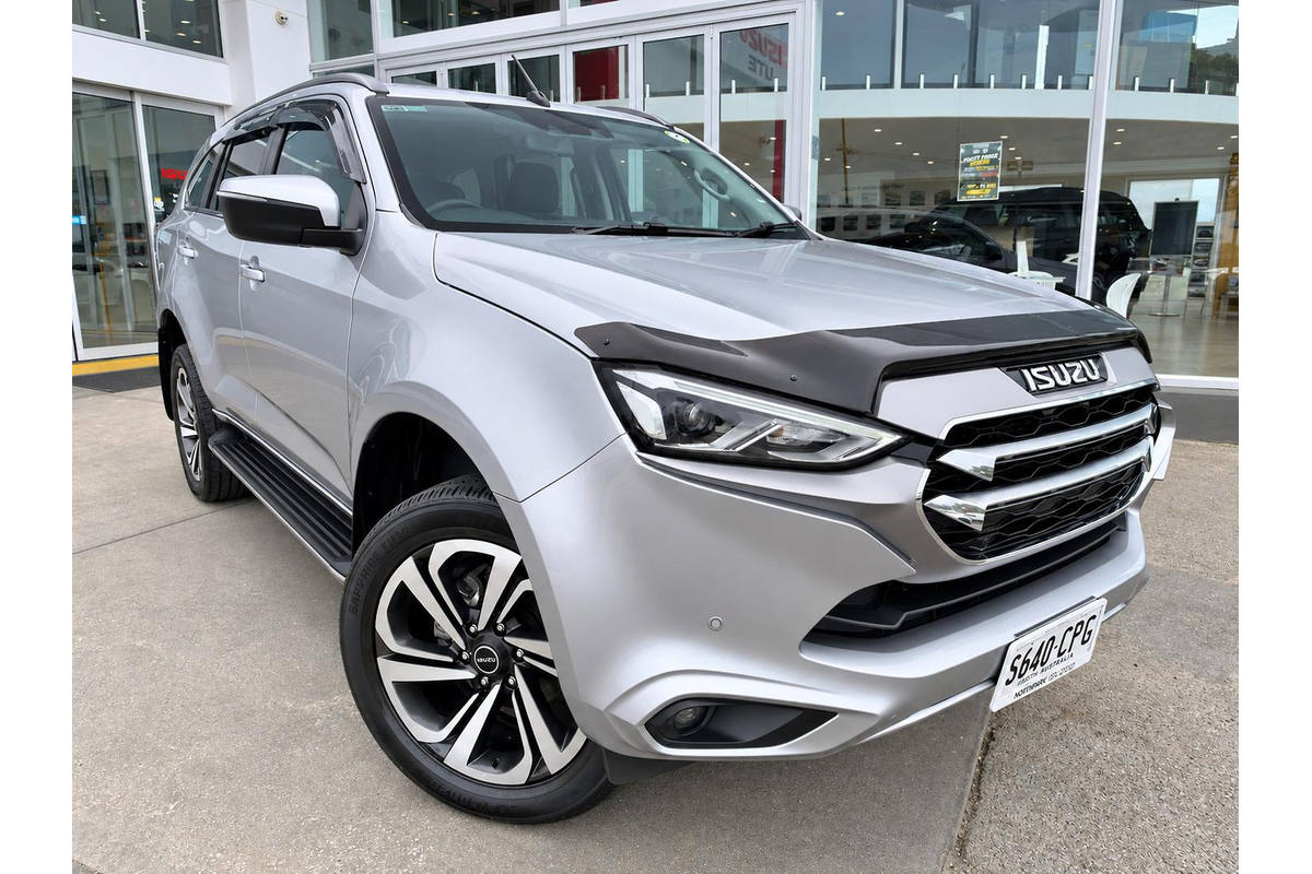 2022 Isuzu MU-X LS-T