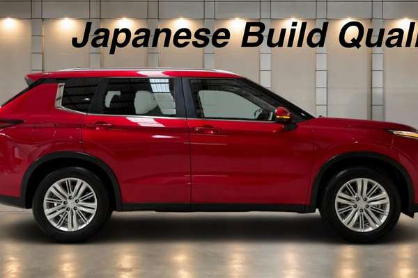 2024 Mitsubishi Outlander LS ZM