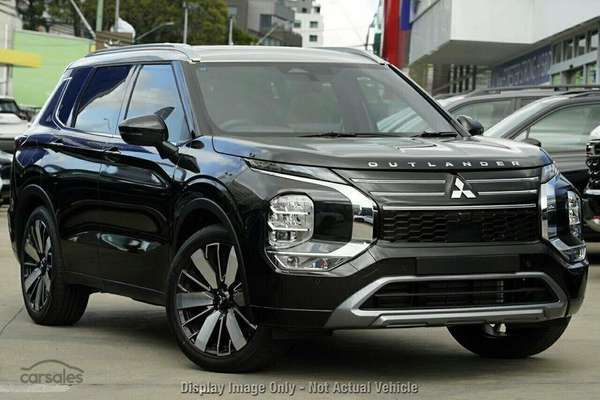2025 Mitsubishi Outlander Exceed Tourer ZM