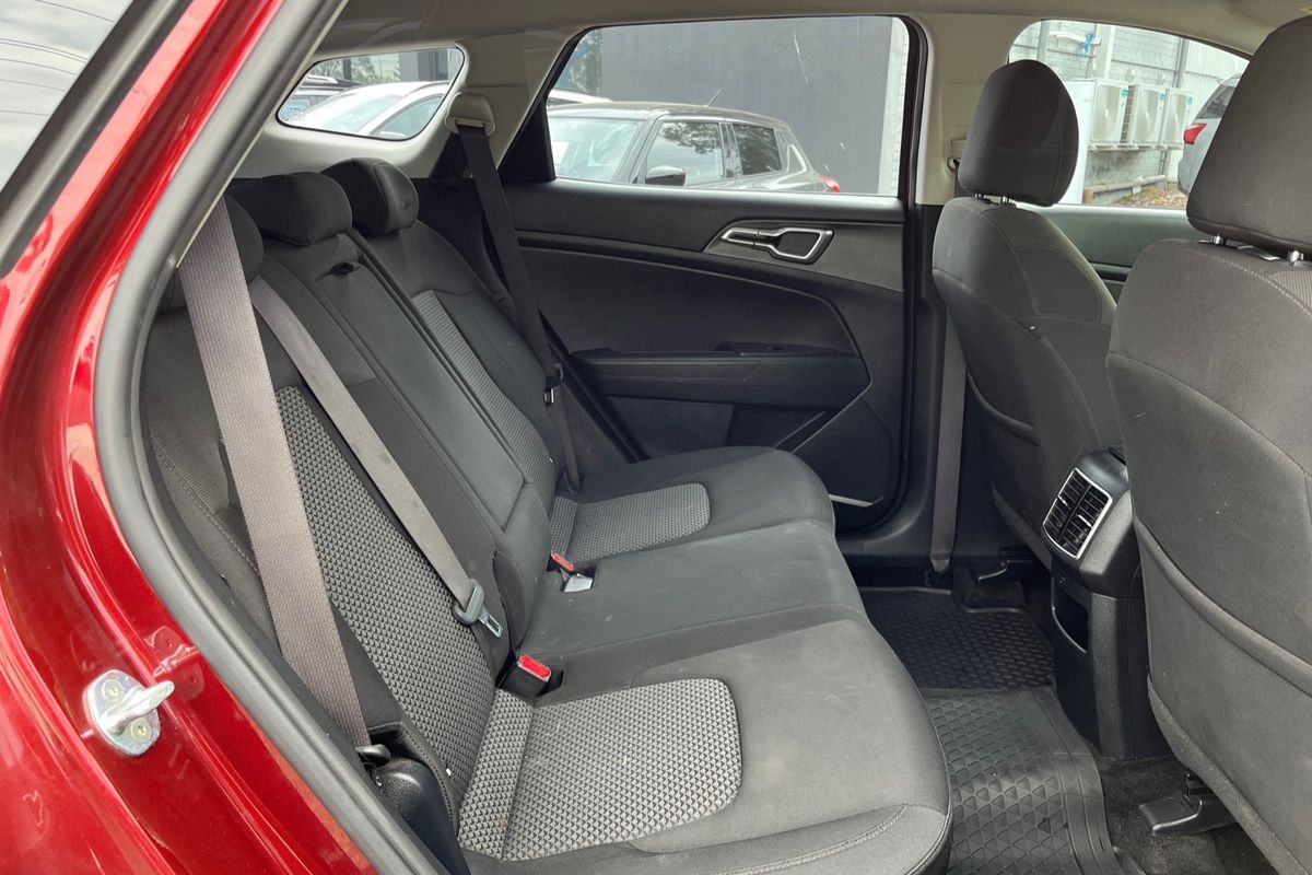 2022 Kia Sportage S NQ5