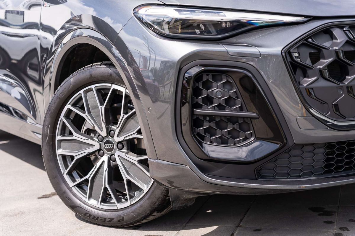 2025 Audi Q5 TFSI 200kW sport GU