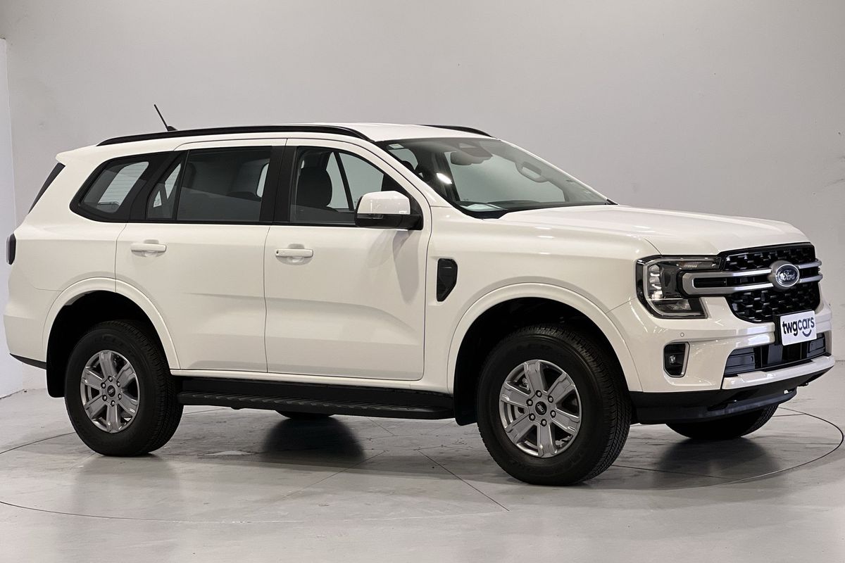 2025 Ford Everest Ambiente 2.0L