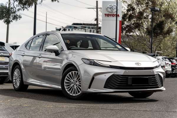 2025 Toyota Camry Ascent AXVH80R