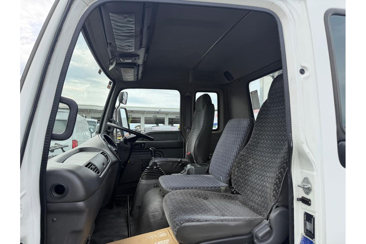 2007 Isuzu F Series FRR 500 image 30
