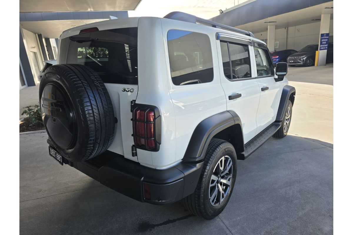 2023 GWM Tank 300 Ultra Hybrid P01 image 7