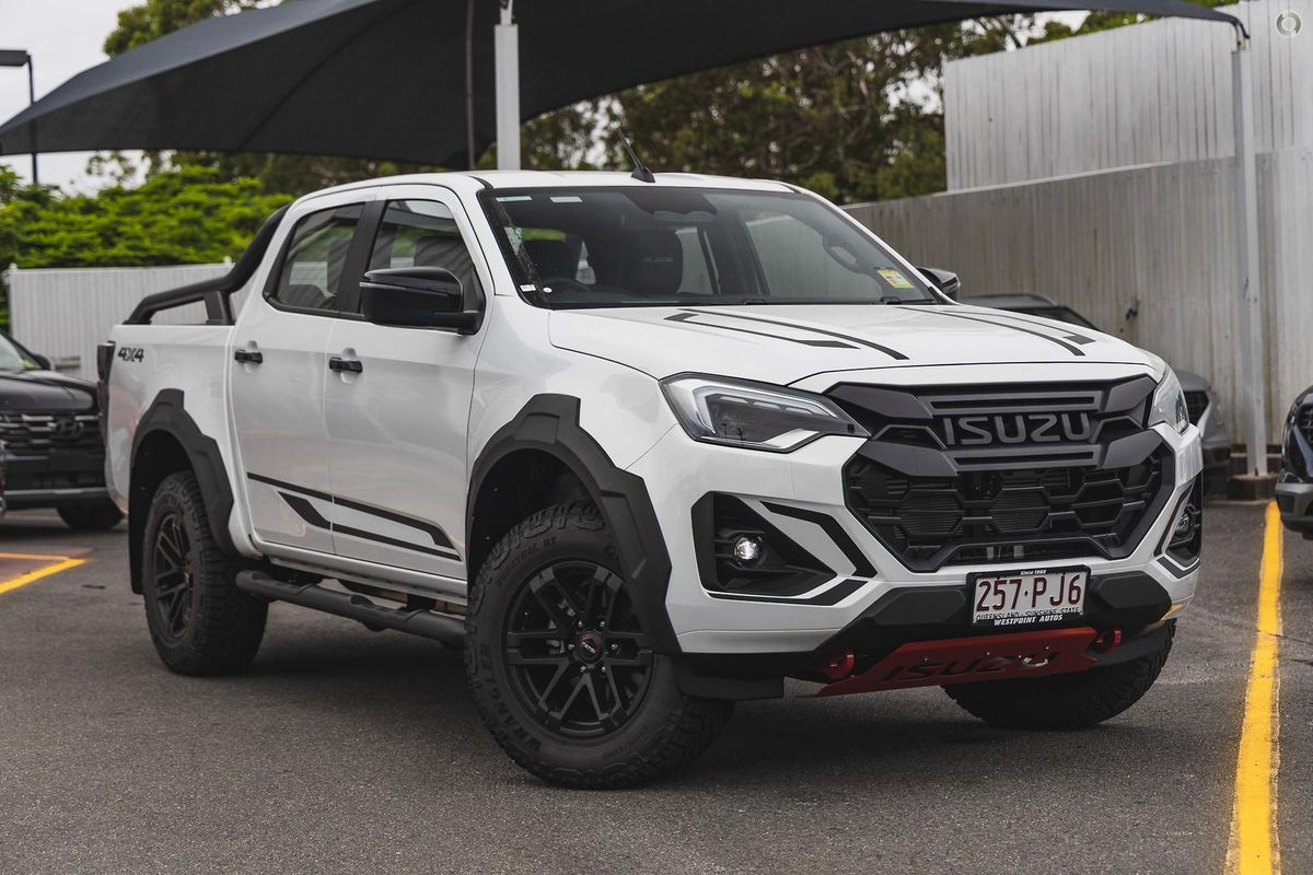 2025 Isuzu D-MAX BLADE 4X4