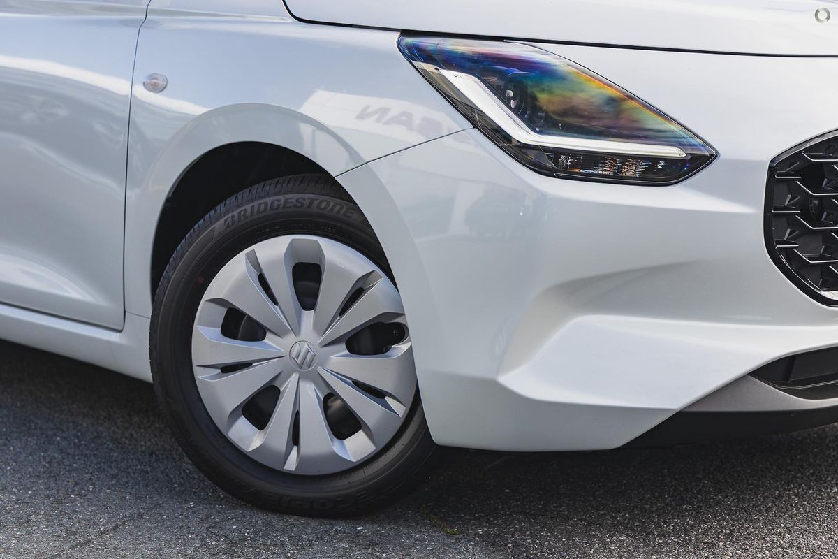 2025 Suzuki Swift Hybrid UZ