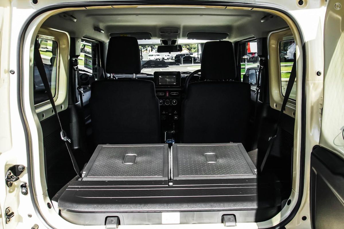 2025 Suzuki Jimny GLX GJ