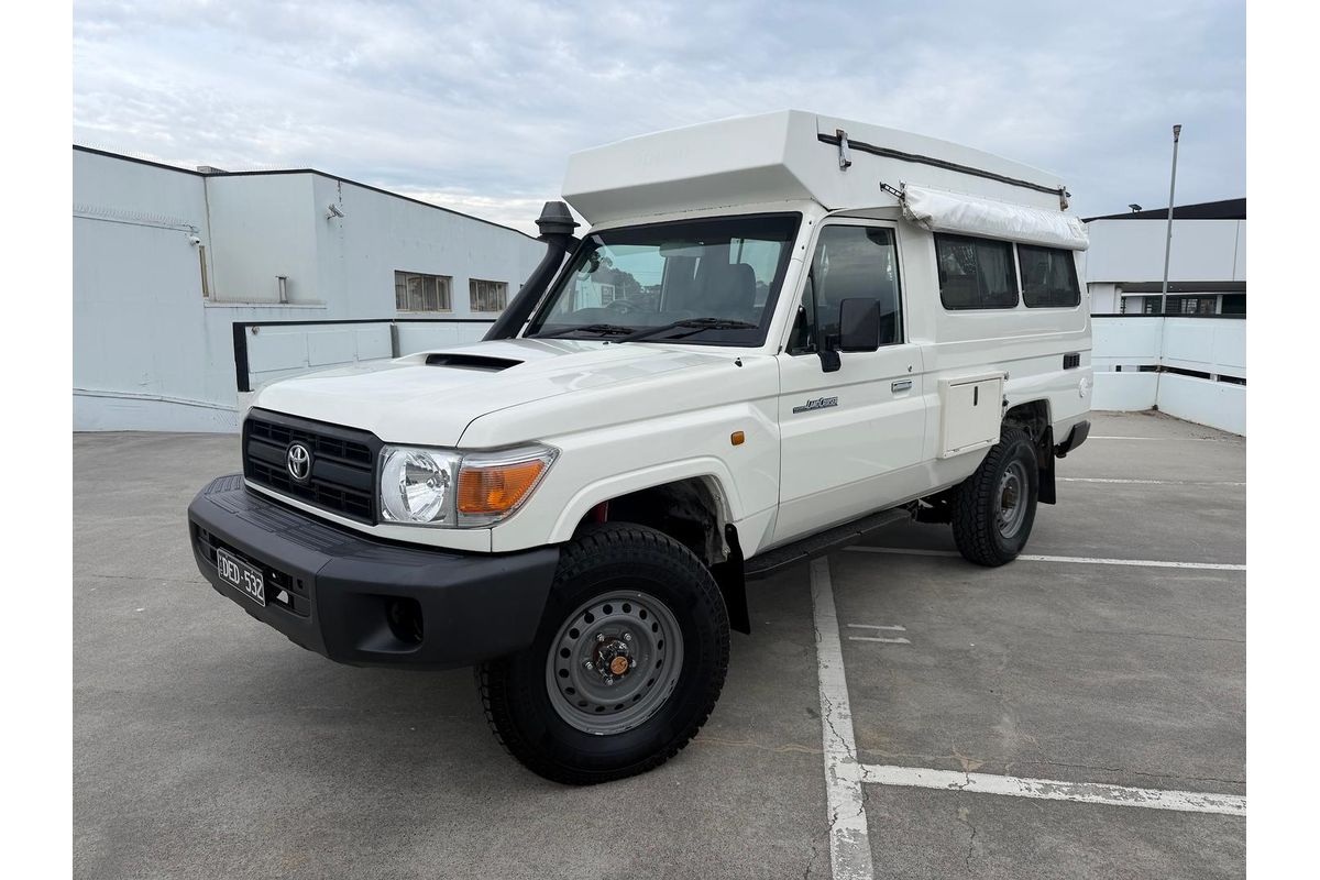 2014 Toyota Landcruiser Workmate Troopcarrier VDJ78R