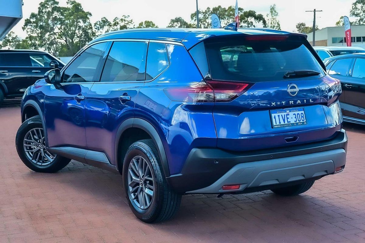 2025 Nissan X-TRAIL ST T33