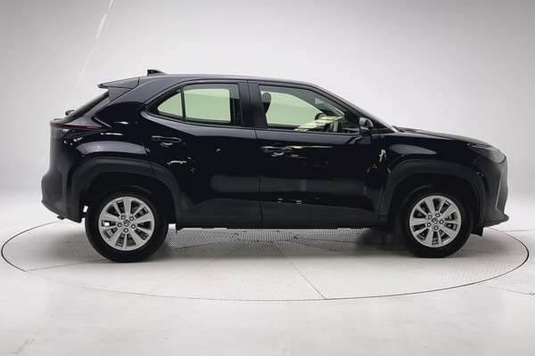 2022 Toyota Yaris Cross GX MXPB10R thumb-2