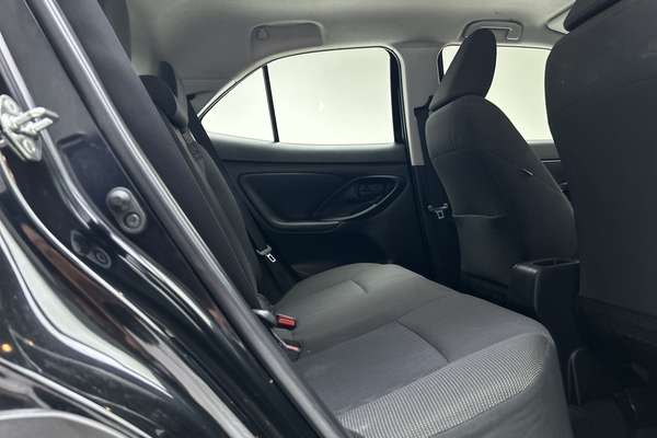 2022 Toyota Yaris Cross GX MXPB10R thumb-11
