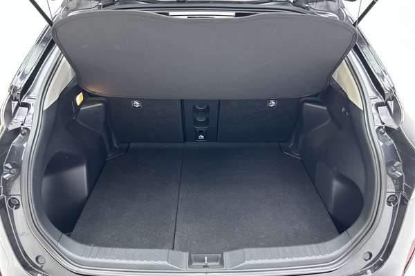 2022 Toyota Yaris Cross GX MXPB10R thumb-20