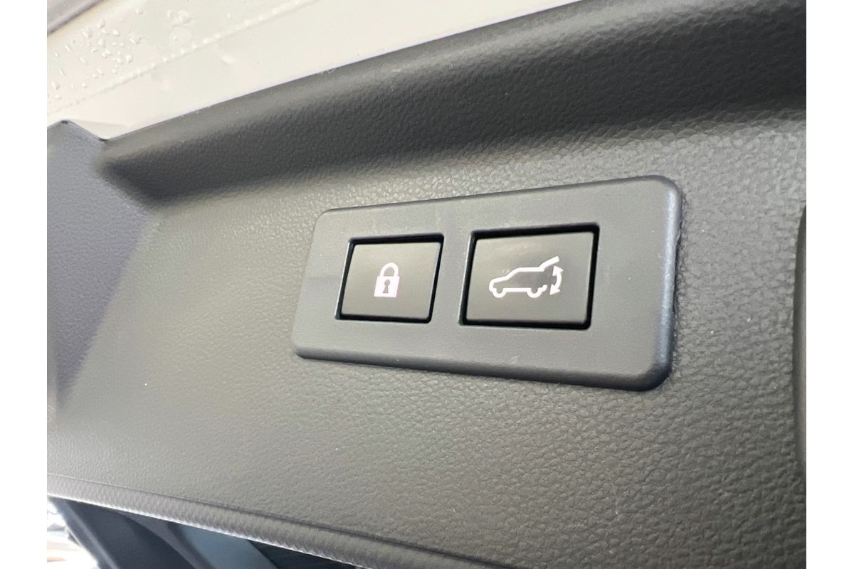 2018 Subaru Forester 2.5i-S S5 image 8
