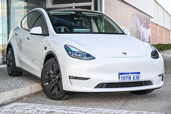 2023 Tesla Model Y Long Range