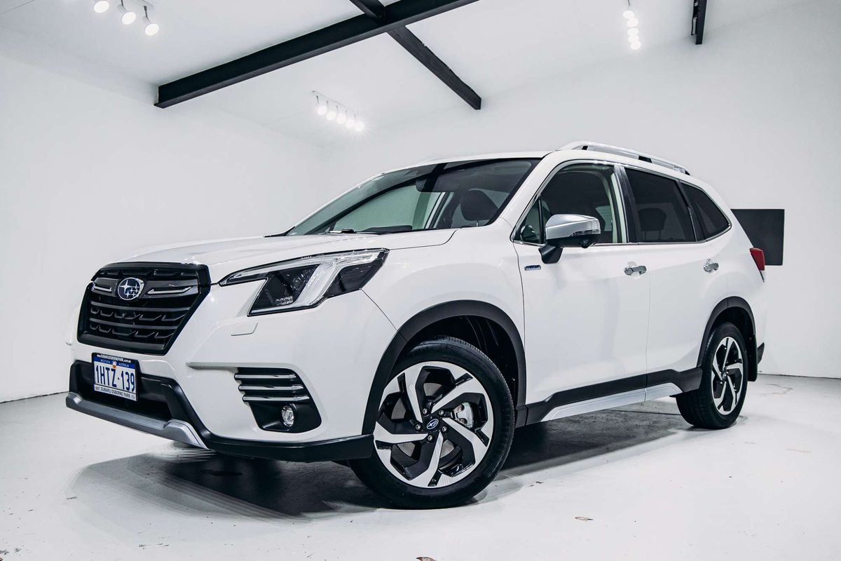 2023 Subaru Forester Hybrid S S5