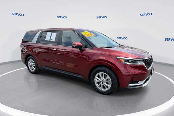 2024 Kia Carnival LX