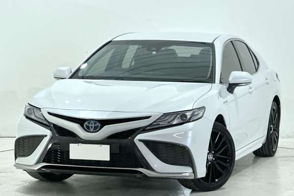 2024 Toyota Camry SX AXVH70R
