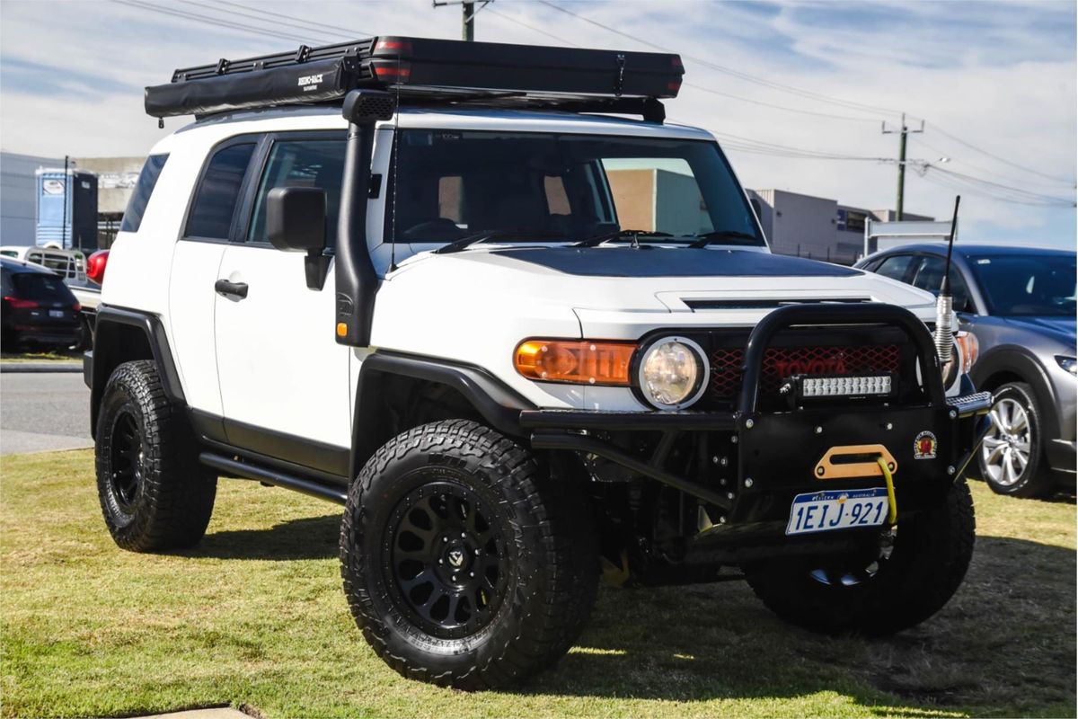 2012 Toyota FJ Cruiser GSJ15R