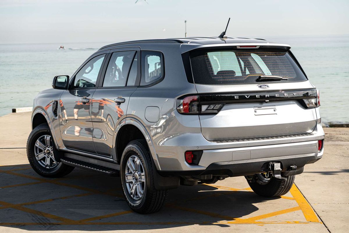 2025 Ford Everest Ambiente 2.0L