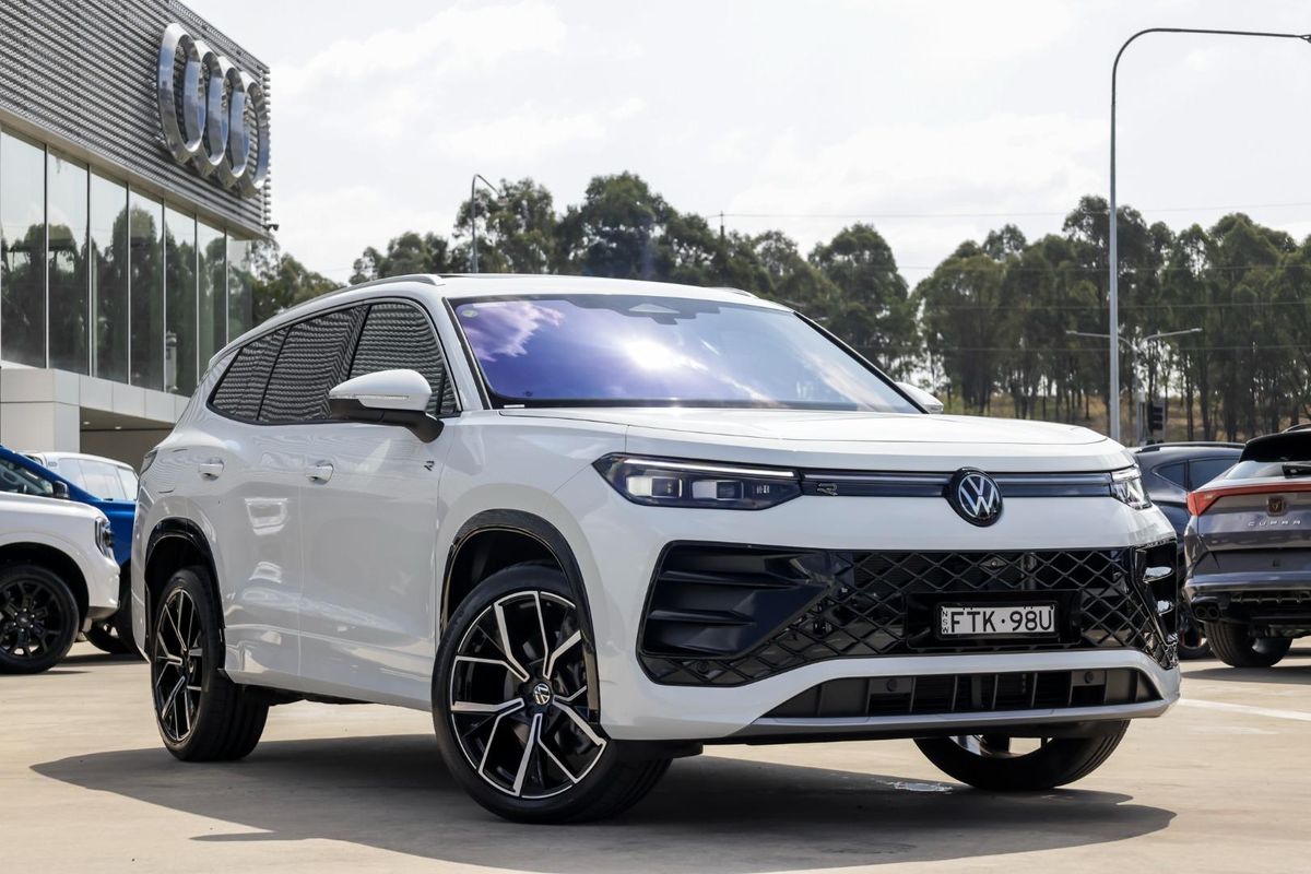 2025 Volkswagen Tayron 195TSI R-Line R4