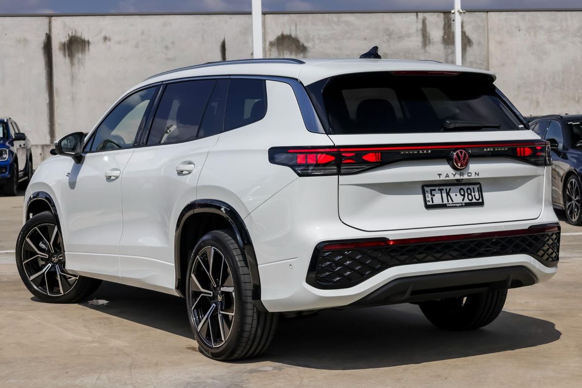 2025 Volkswagen Tayron 195TSI R-Line R4