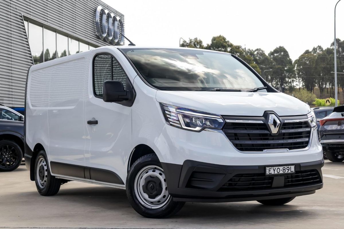 2022 Renault Trafic Pro X82 SWB Low Roof