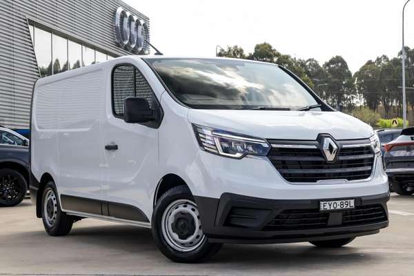 2022 Renault Trafic Pro X82 SWB Low Roof