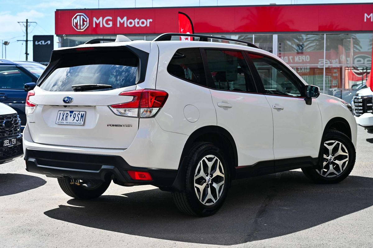 2021 Subaru Forester 2.5i S5