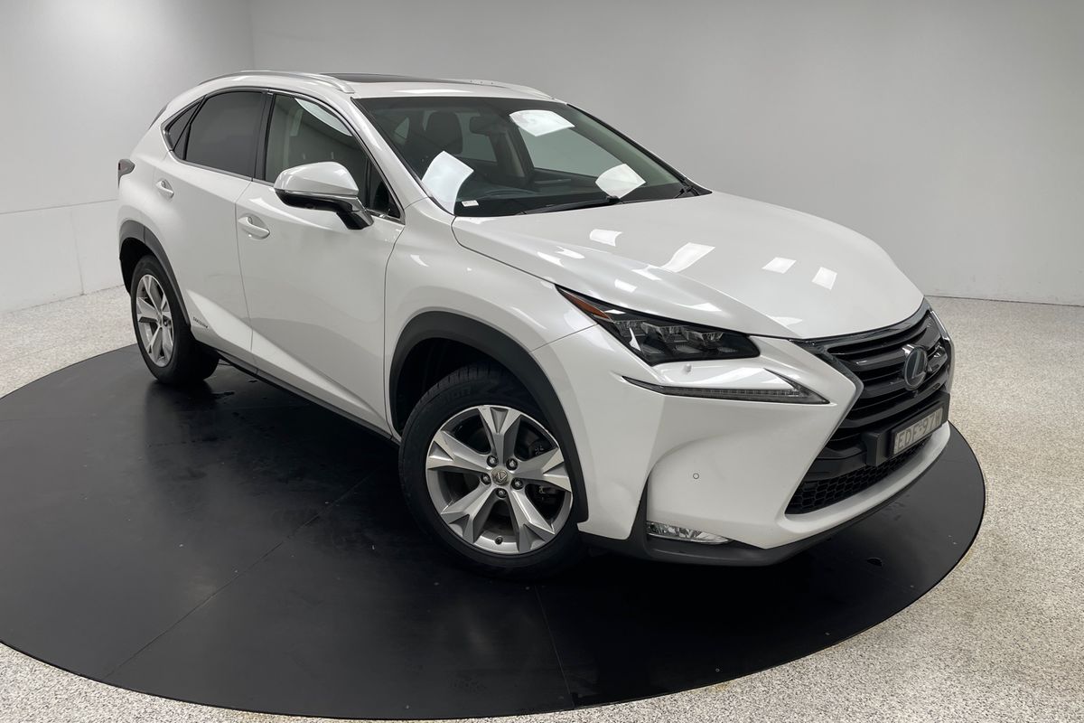 2015 Lexus NX NX300h Sports Luxury AYZ15R
