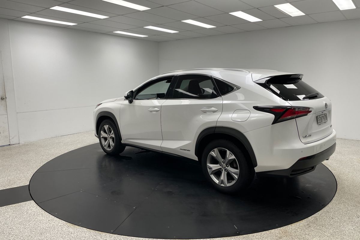 2015 Lexus NX NX300h Sports Luxury AYZ15R