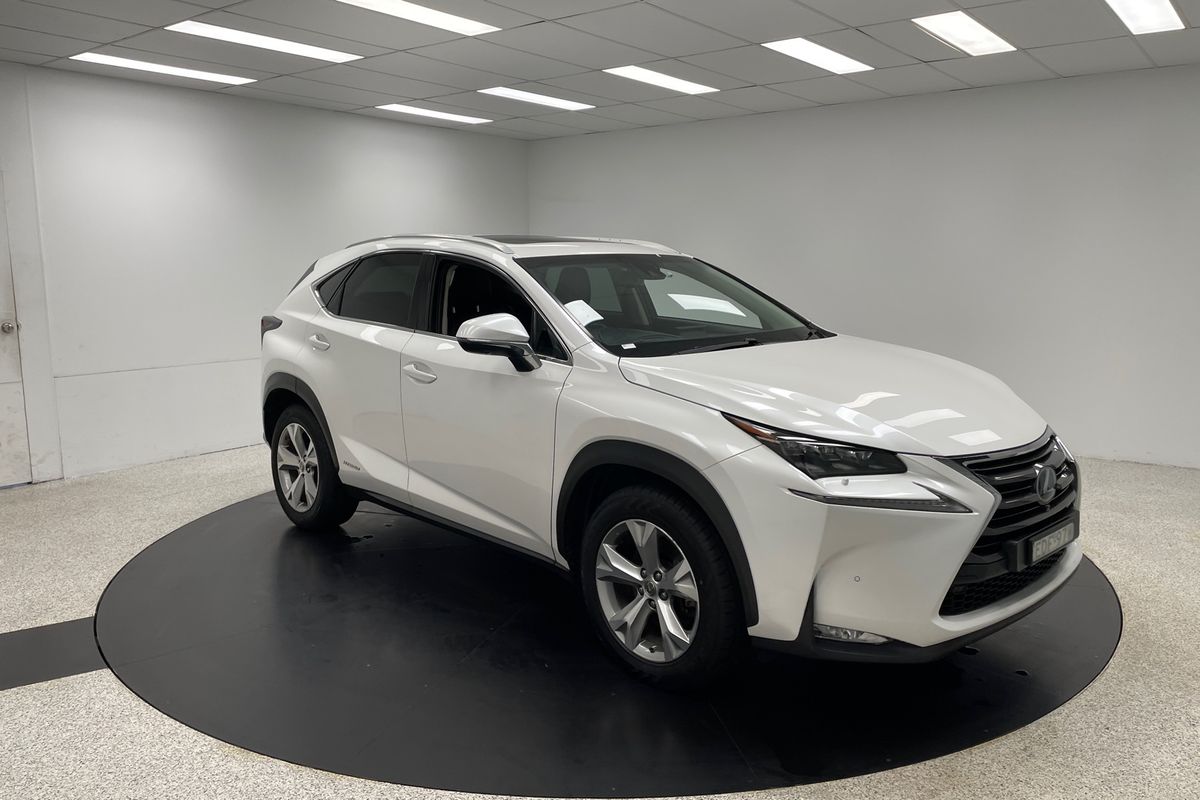 2015 Lexus NX NX300h Sports Luxury AYZ15R