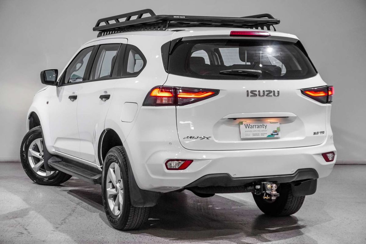 2023 Isuzu MU-X LS-M