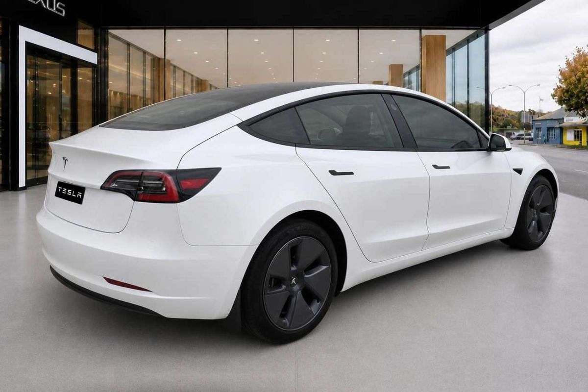 2023 Tesla Model 3 Rear-Wheel Drive