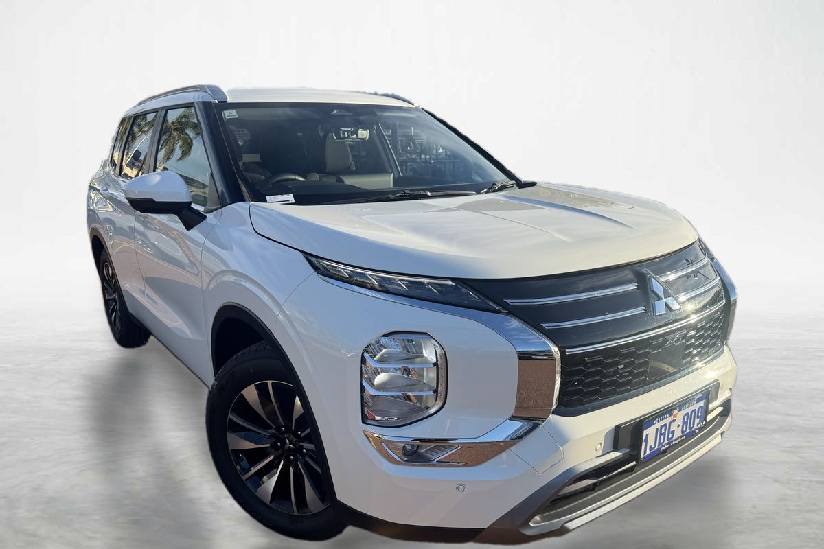 2026 Mitsubishi Outlander LS ZM