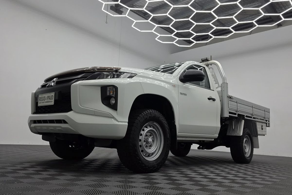 2022 Mitsubishi Triton GLX MR 4X4