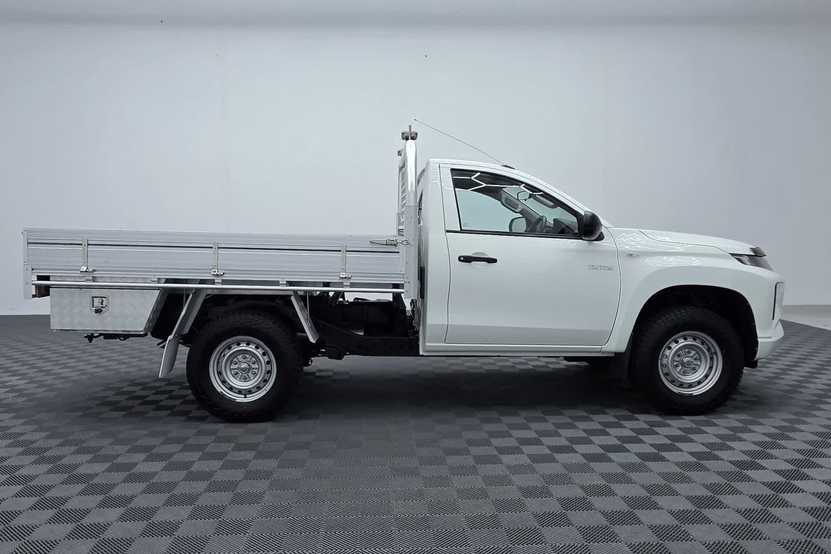 2022 Mitsubishi Triton GLX MR 4X4