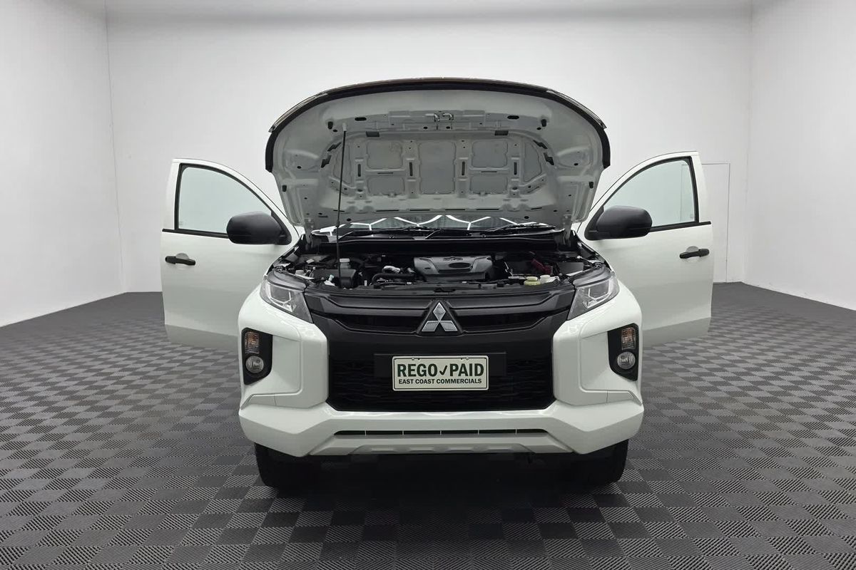 2022 Mitsubishi Triton GLX MR 4X4