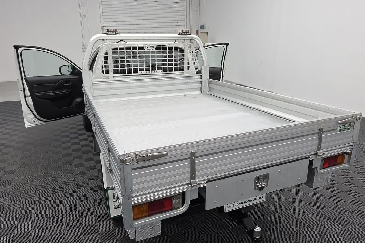 2022 Mitsubishi Triton GLX MR 4X4