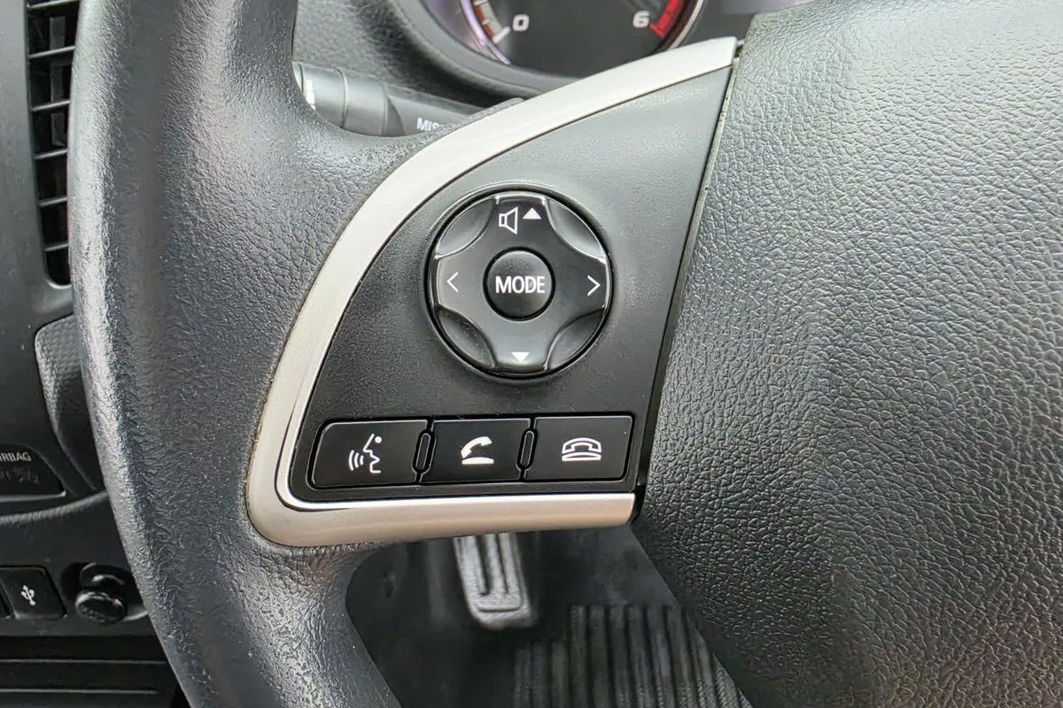 2022 Mitsubishi Triton GLX MR 4X4