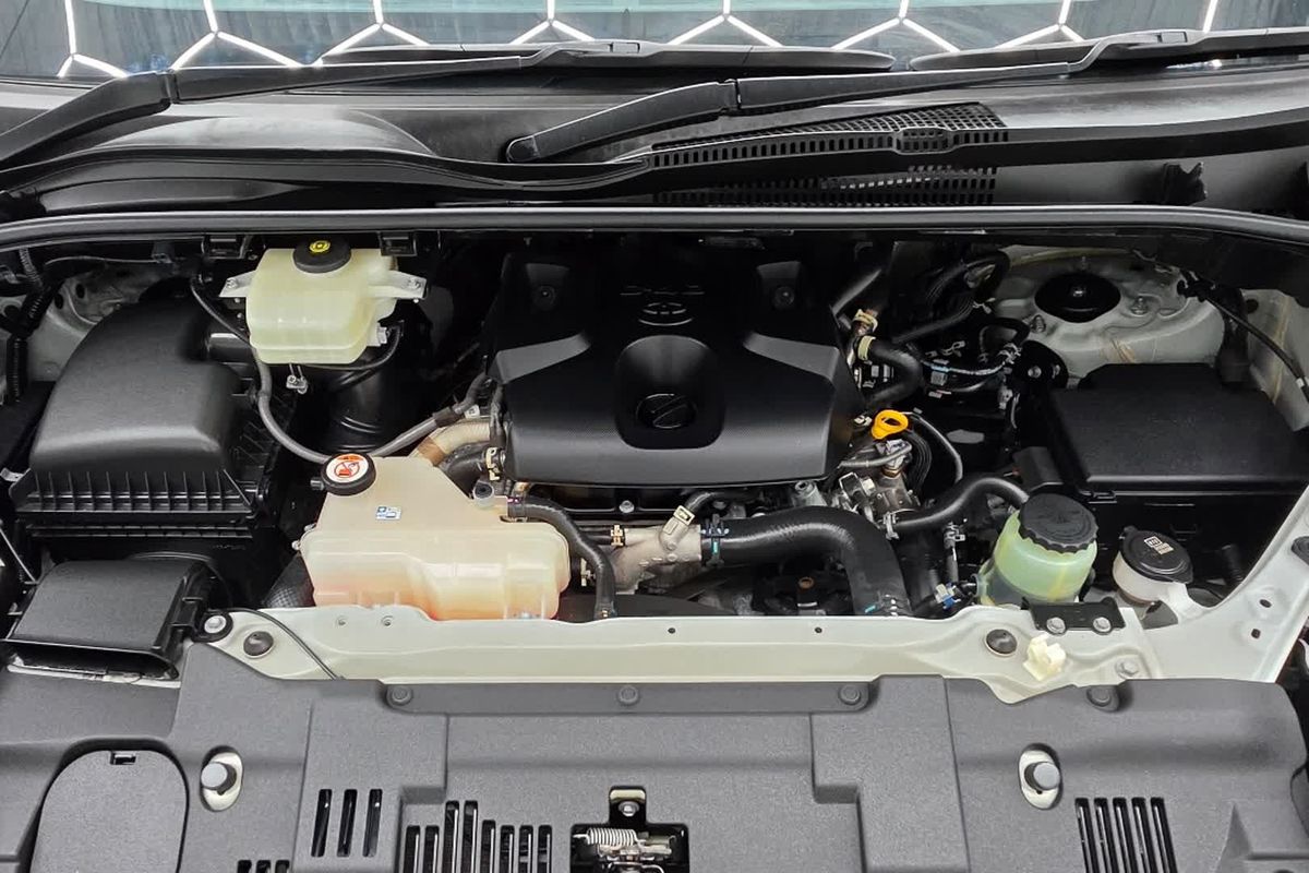 2021 Toyota Hiace GDH300R LWB