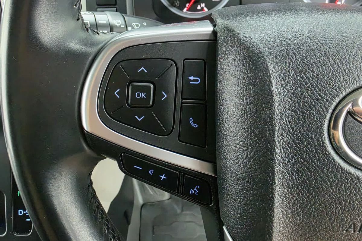 2021 Toyota Hiace GDH300R LWB