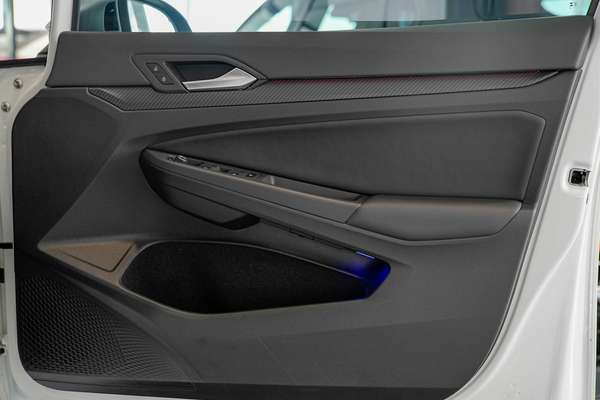 2024 Volkswagen Golf R 8 thumb-16