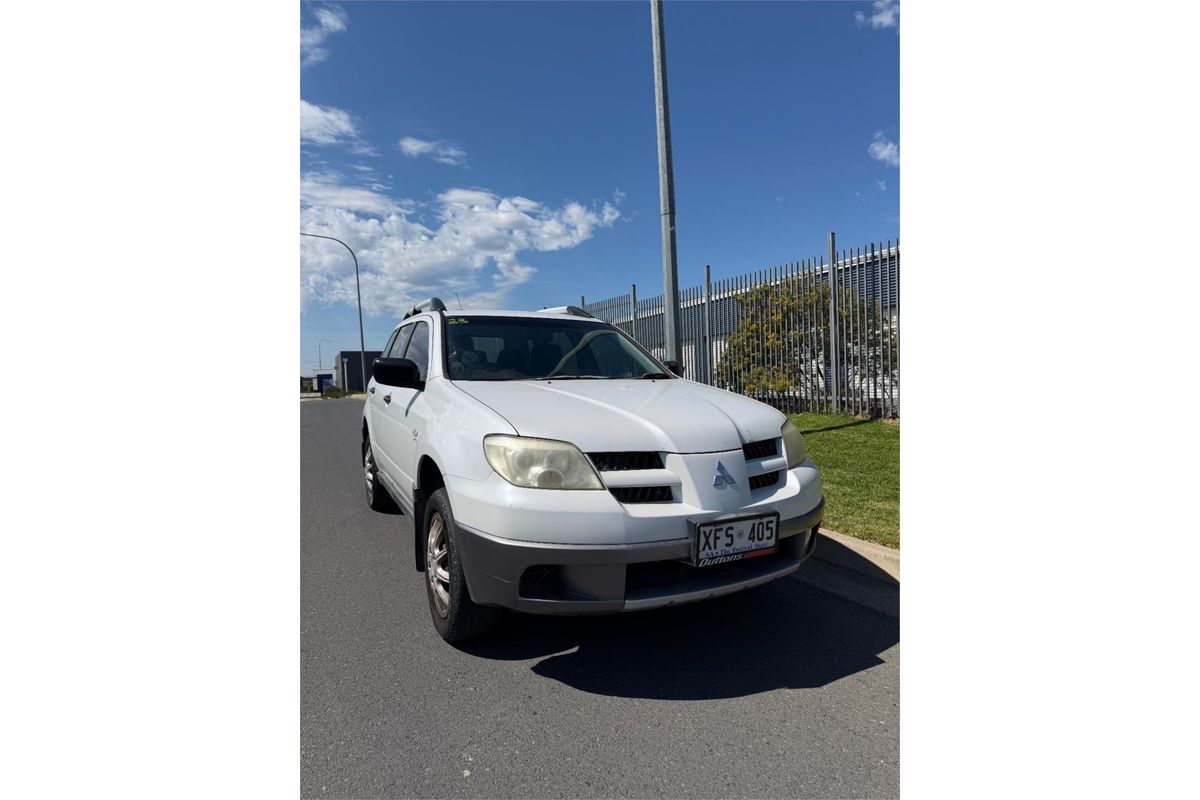 2005 Mitsubishi Outlander LS ZF