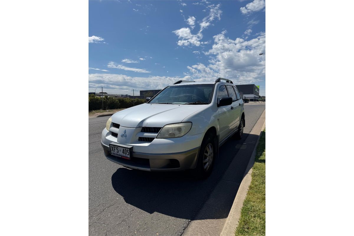 2005 Mitsubishi Outlander LS ZF