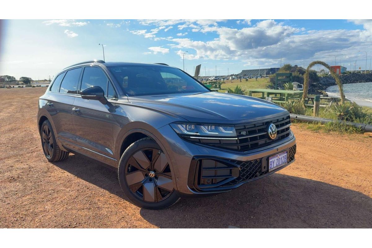 2026 Volkswagen Touareg 210TDI Wolfsburg Edition RC