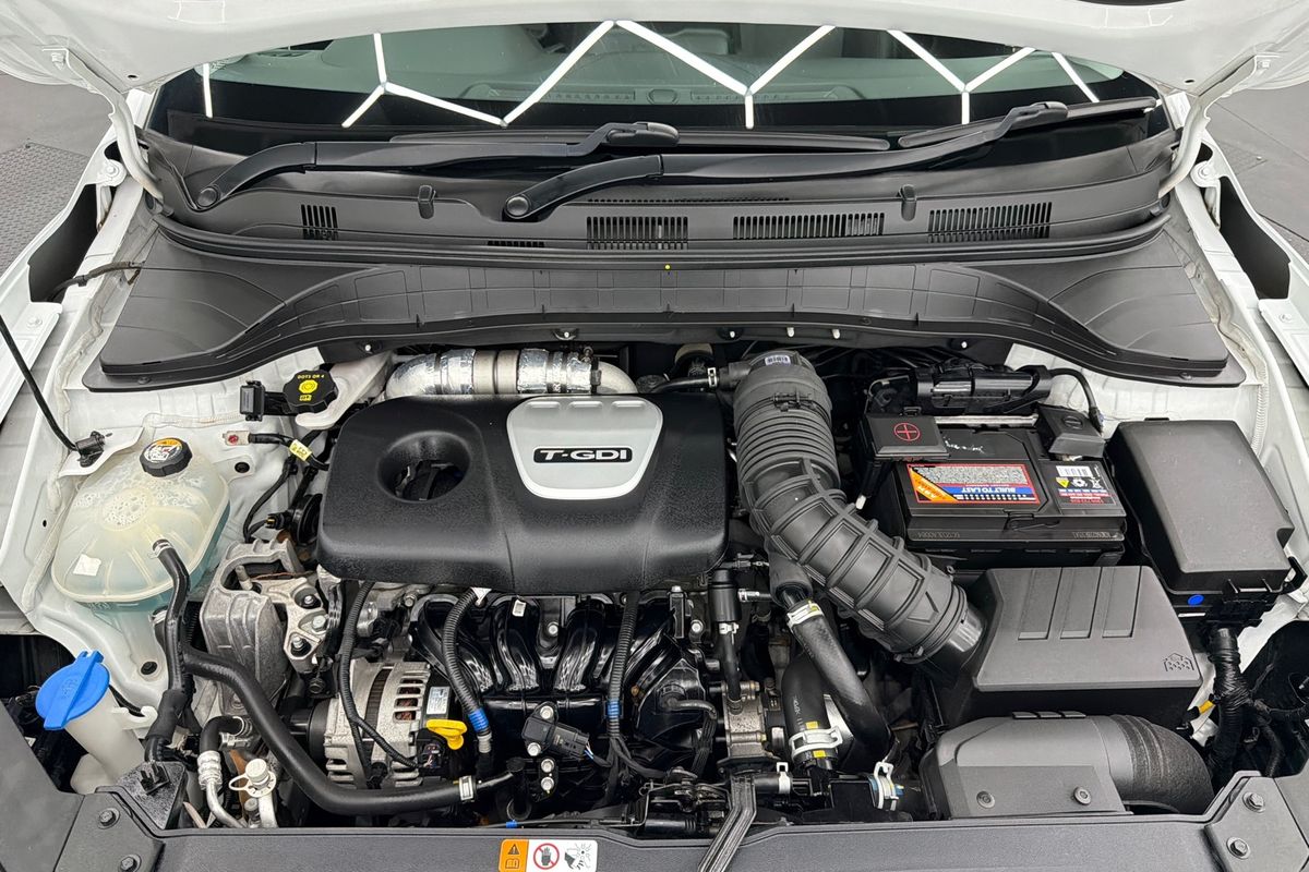2020 Hyundai Kona Elite OS.3